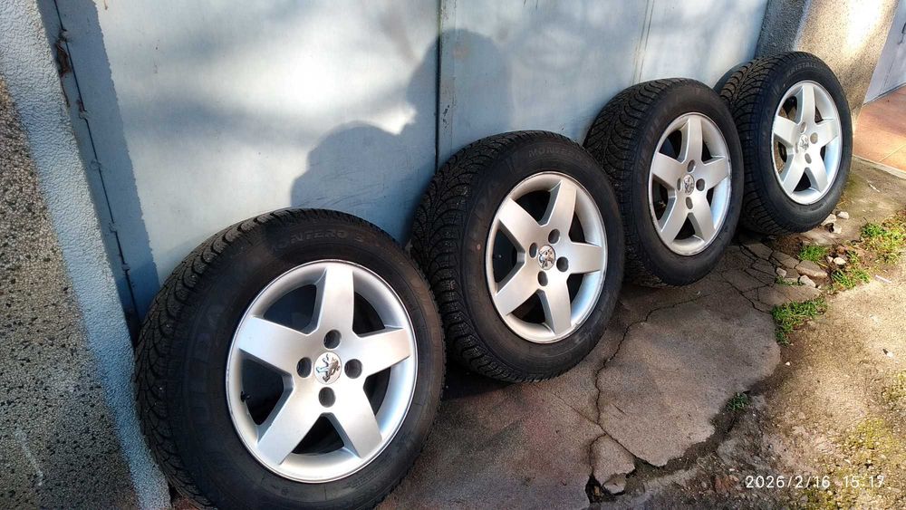 Оригинални джанти Пежо 15 цола,4x108 с нови зимни  гуми-Fulda Дот-2024