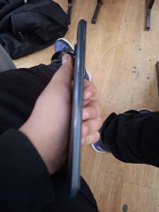 Продам редми ноут 9