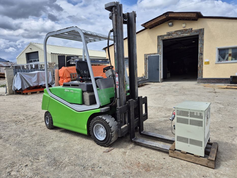 Stivuitor electric CESAB