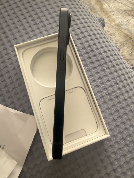 IPhone 14 midnight 128 в отличном состоянии