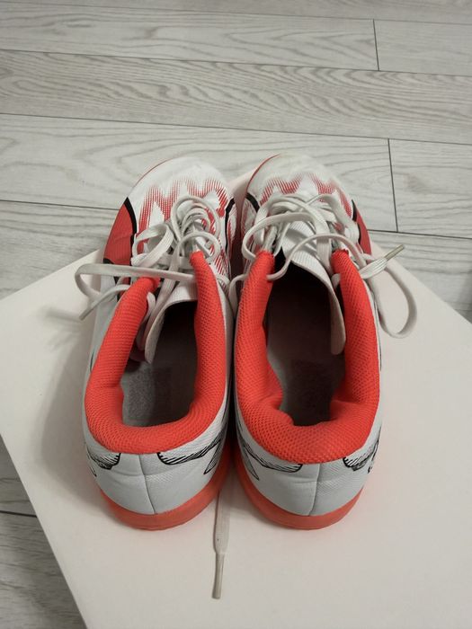 Ghete de fotbal Puma,marimea 38