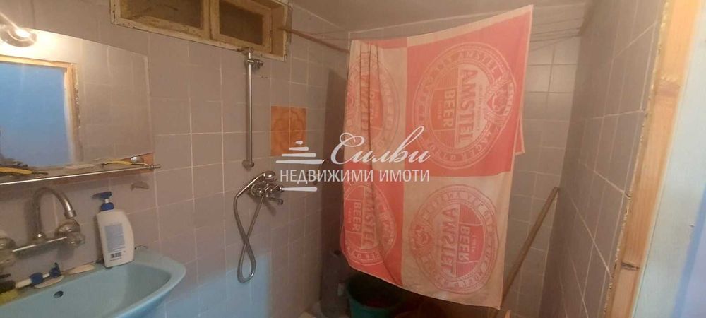 Продава се Четиристаен апартамент в Шумен, Център - 120 кв.м за 2084 €/кв.м - Снимка #9