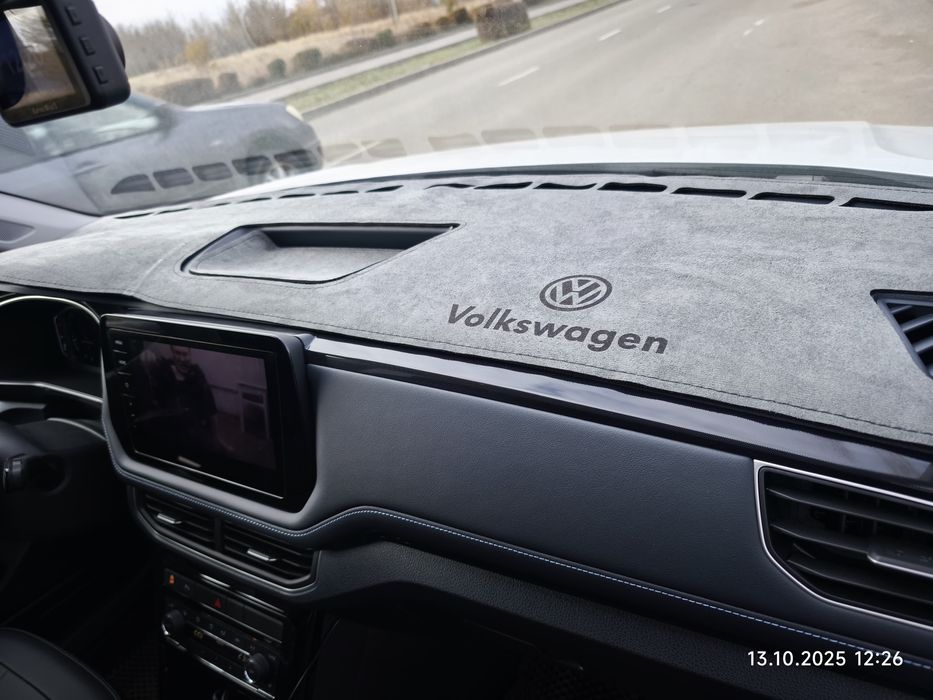 Накидка на панель из Алькантары