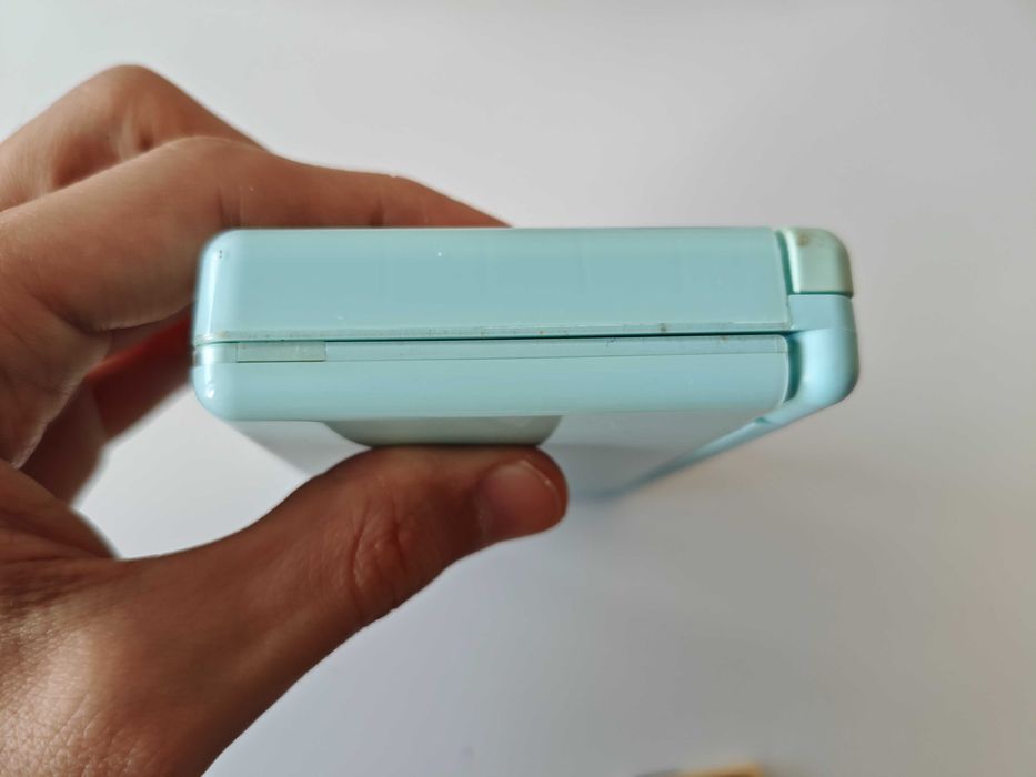 Nintendo DS Lite - качени много игри