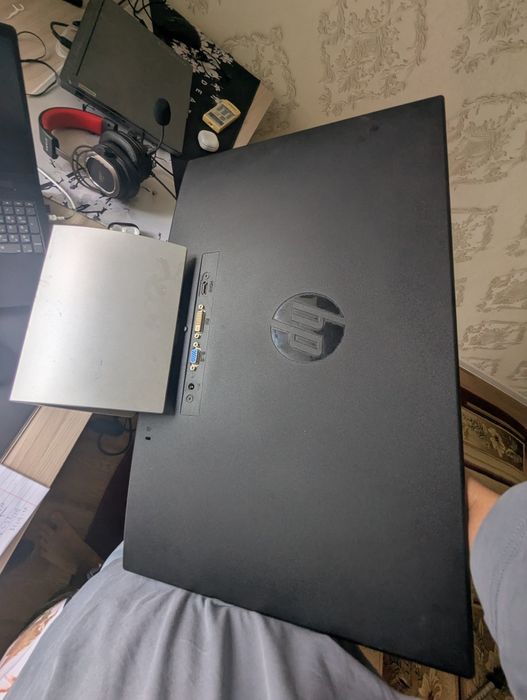 Монитор hp 22дюйма