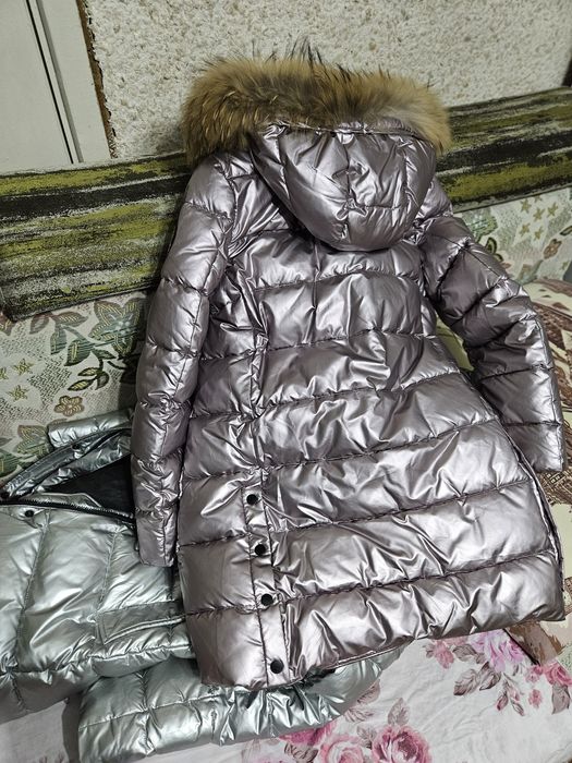 Куртки зима, по 5000 продам.