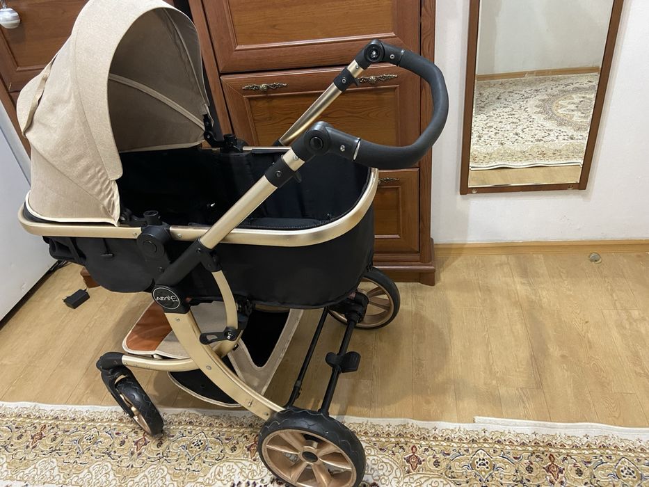 Коляска продается, отлично ездит.