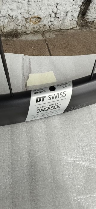 НОВИ DT Swiss А1800 Spline Center Lock 30 мм 28цола 12х100/12х142 Shimano HG