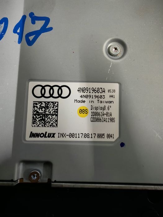 Панелен дисплей на климатроник Audi A8 D5 / Ауди А8 Д5 2018г