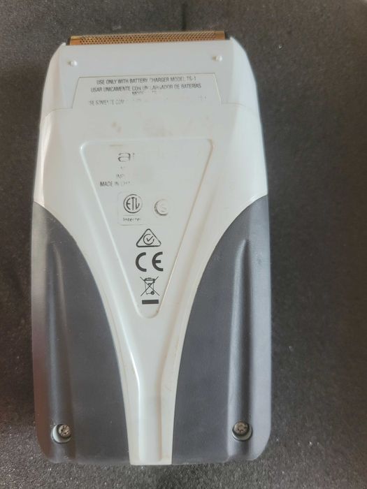 Andis ProFoil Lithium Titanium Foil Shaver