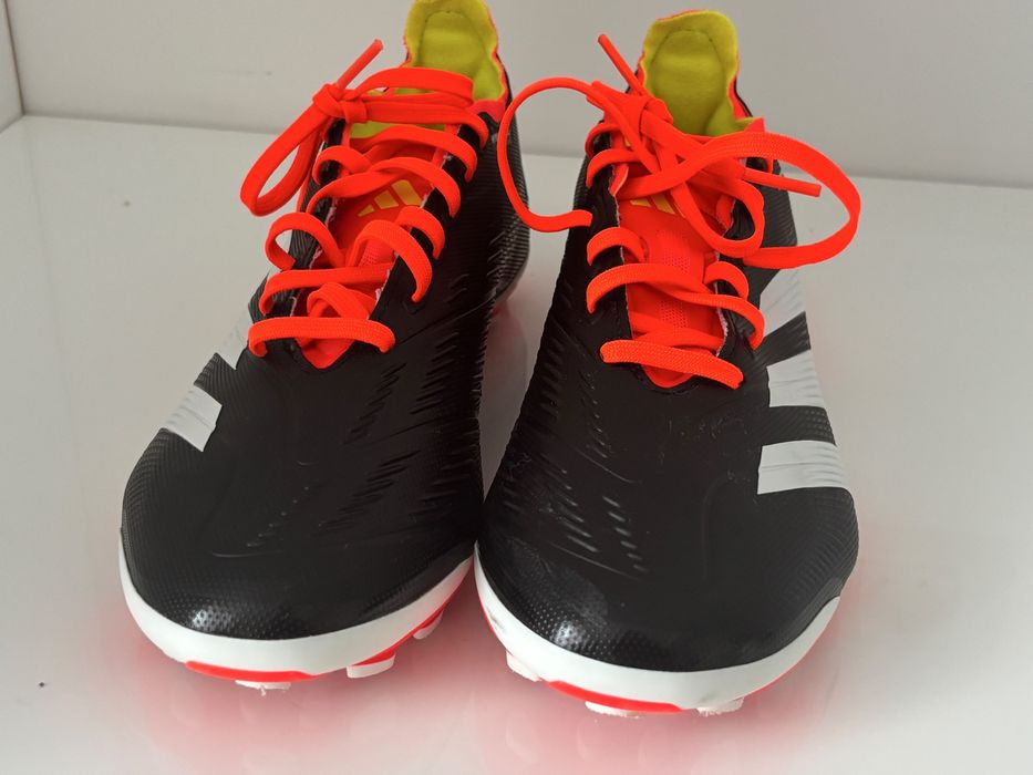 Ghete de fotbal adidas predator marime 40