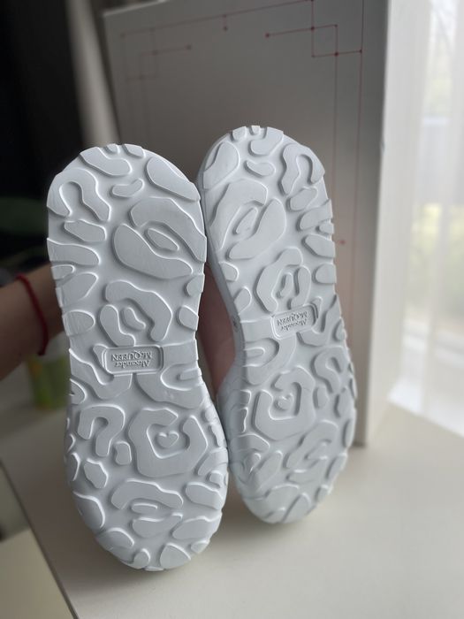 Alexander McQueen court sneakers размер 36