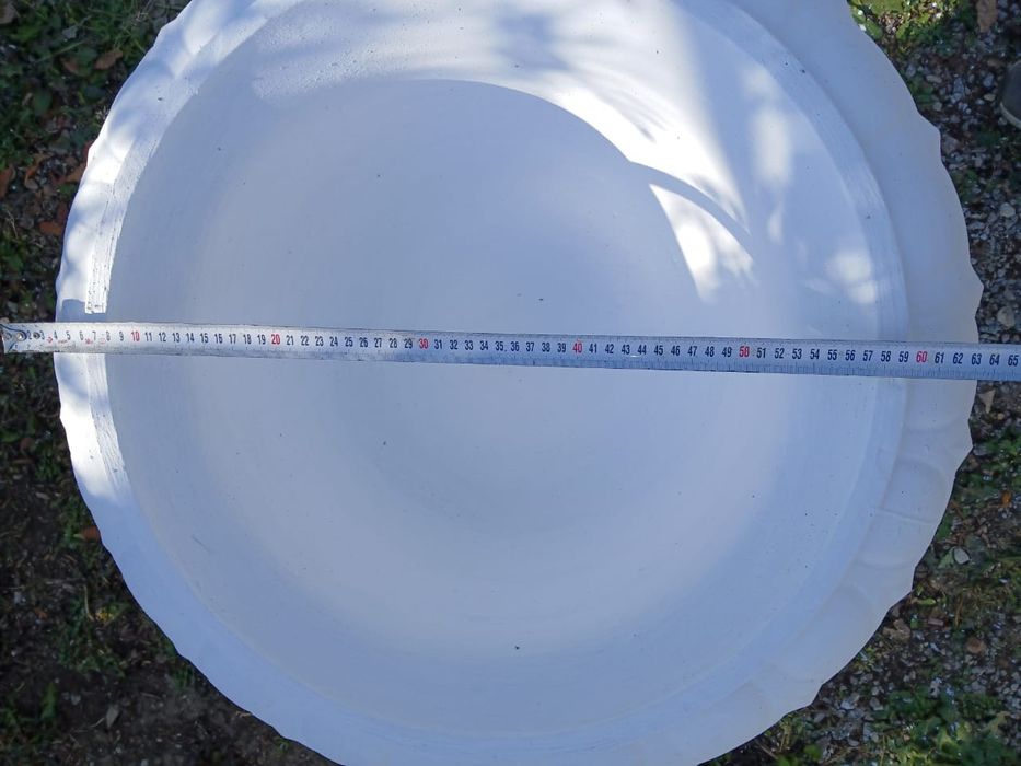 Продам новые уличные вазоны.