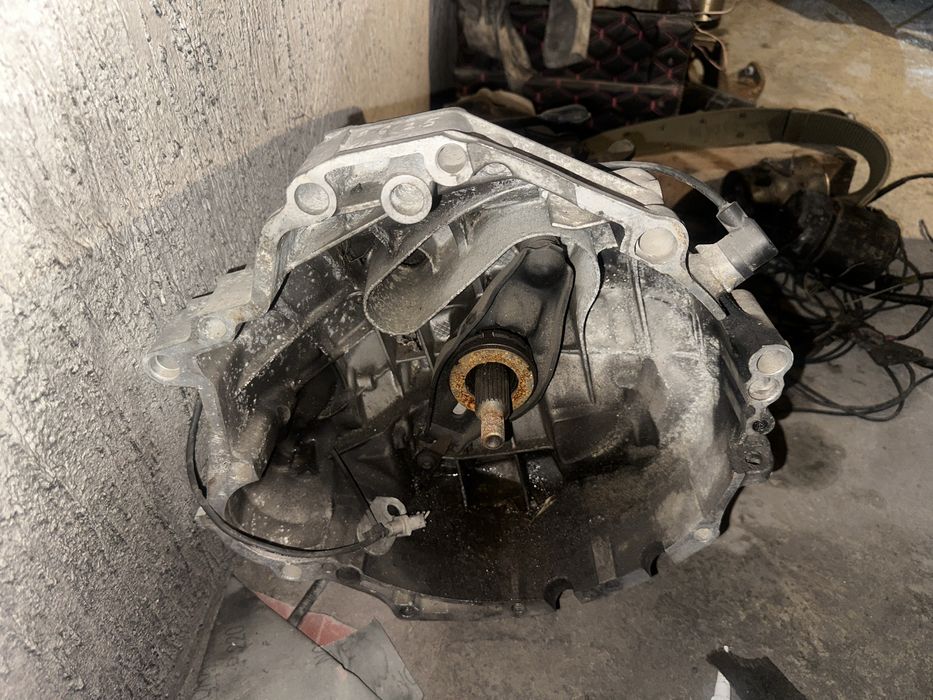 Ауди 100 с4  механикс 6 ступка