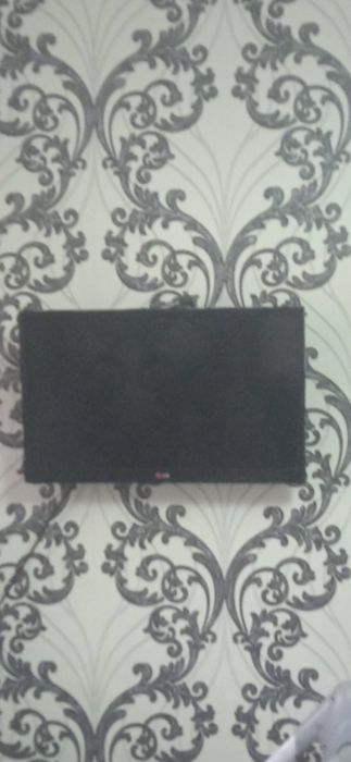 Televizor elji va juda zur va tiniq