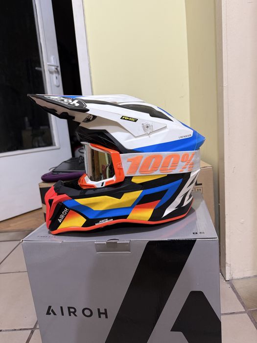 Airoh Strycker Glam Blue Matt, размер L,  с очила 100%.