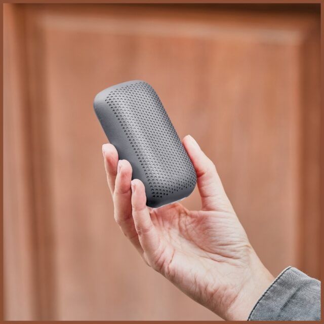 Lichidare stoc vand casti wirelles 2 in 1 Lexon Speakerbuds