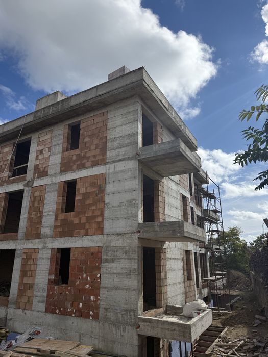 Продава се Двустаен апартамент в Варна, Виница - 64 кв.м за 1600 €/кв.м - Снимка #2