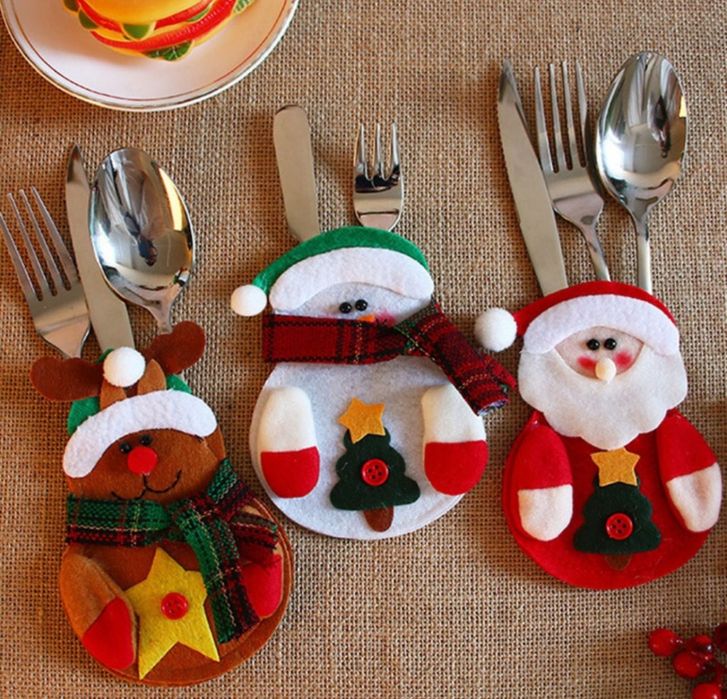 Decorațiuni tacâmuri pentru masa de Craciun