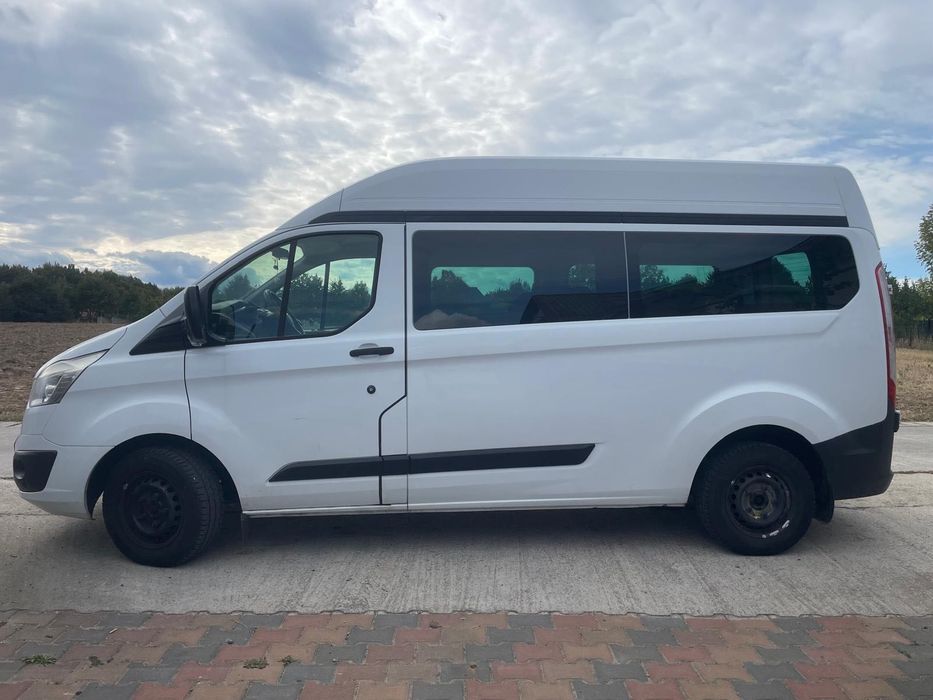 Ford Transit Custom  2,2  8+1.    .2015