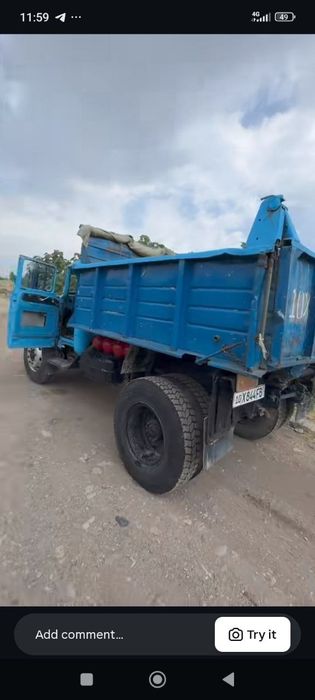 Грузовой ЗИЛ сотилади.