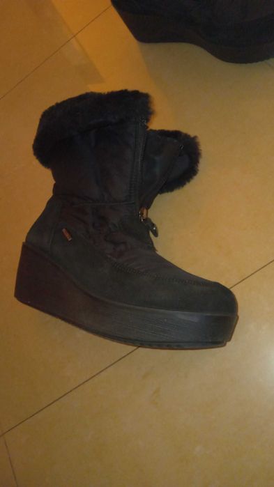 Дамски апрески с цип и платформа 36 номер