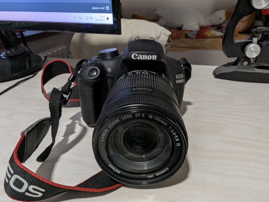 Фотоопарат canon1200d