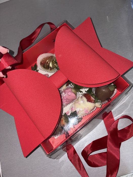 КЛУБНИКА в шоколаде