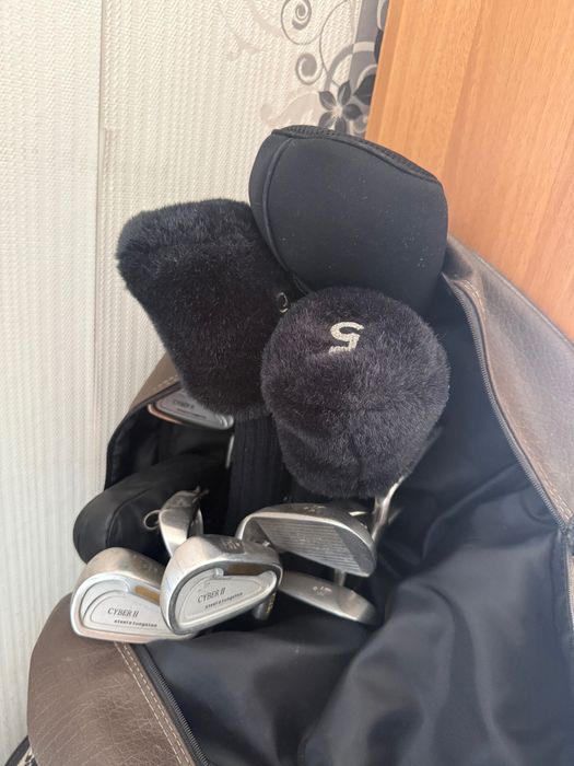 набор клюшек для гольфа