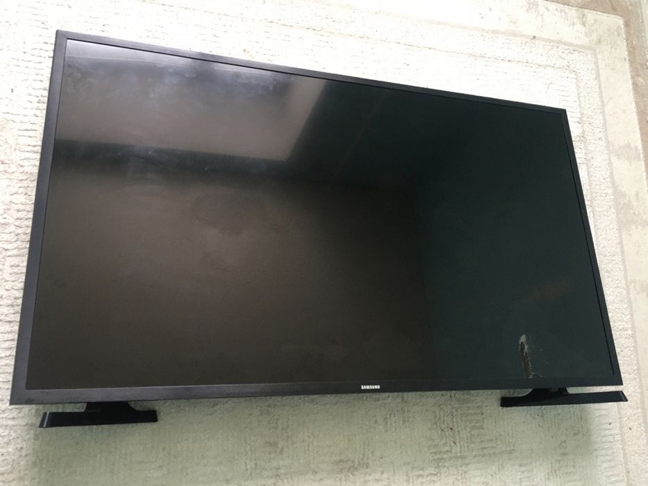 Продается Телевизор Smart Tv Samsung