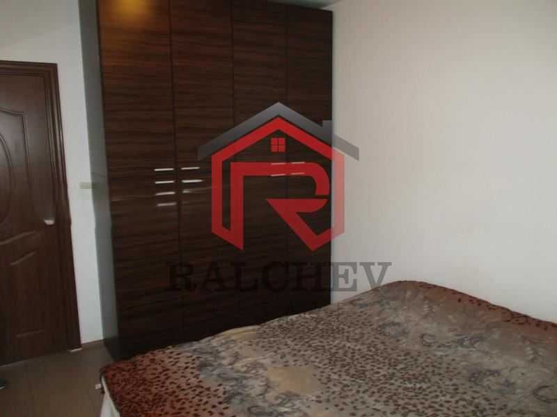 Под наем 2-стаен до Операта