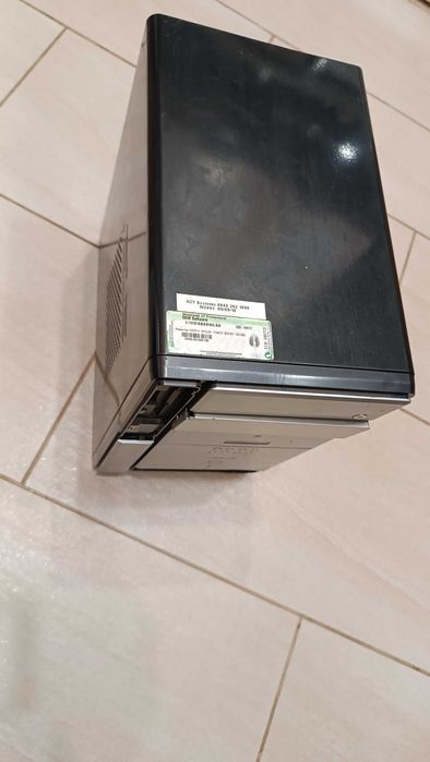 Кутия за настолен компютър Middle tower ASUS с дънна платка