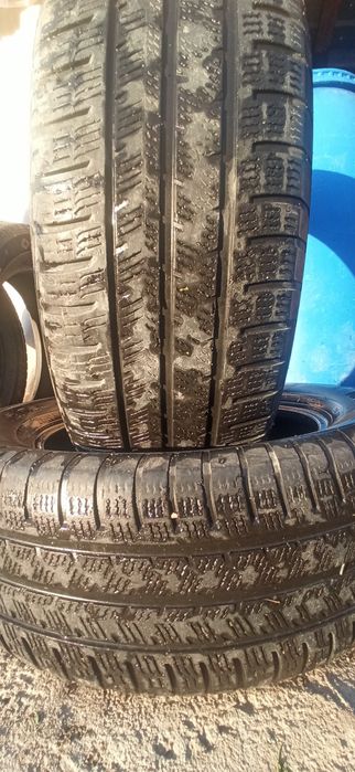 Пара шин 215/60/17