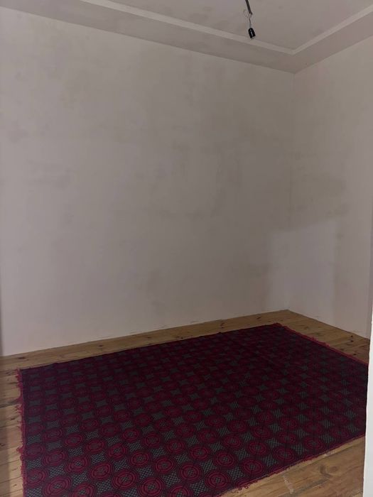 Yangi uy sotiladi.Egadan