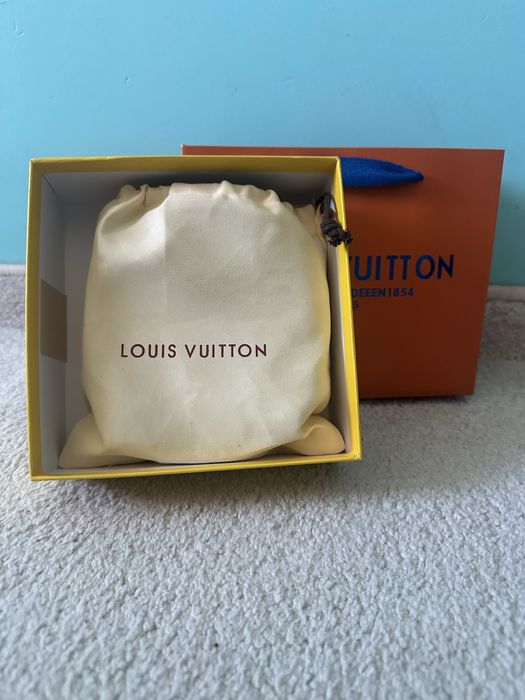 Louiss Vuitton колан