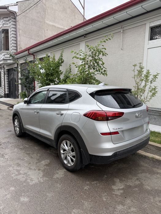 Hyundai tucson 2019 yil AWD prestige benzin!Toshkenga nasiya savdo bor