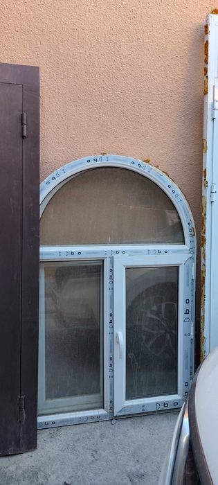 Ойналар ва эшиклар