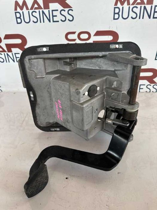 Suport pedalier MERCEDES ATEGO 818 fab 2023 cod piesa A94029401