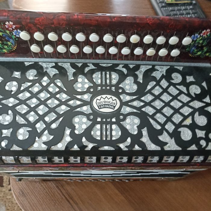 Продам шуйскую гармонь.