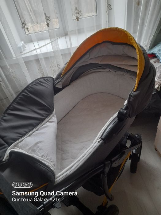 Продам коляску Зима Лето