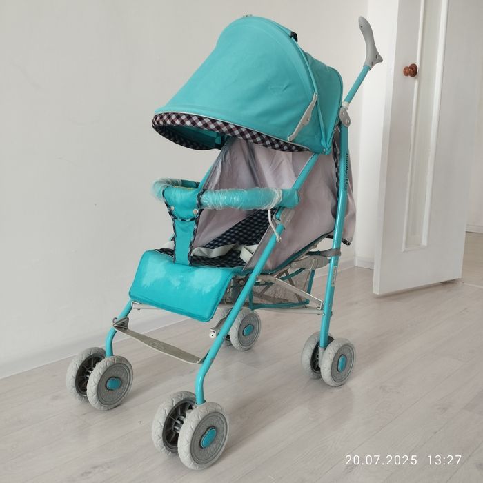 Коляска прогулочная.