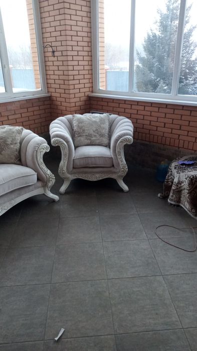 Мягкий уголок ,диван,