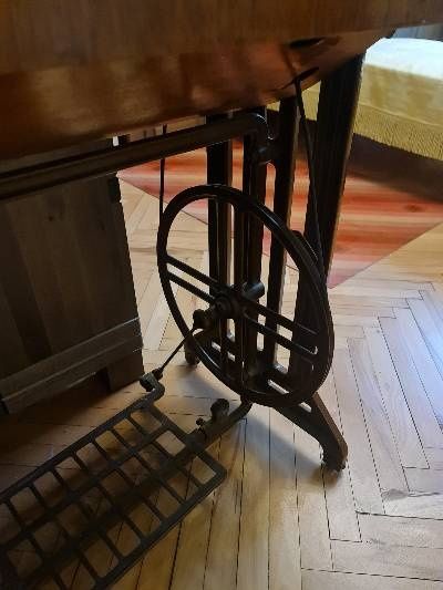 Крачна шевна машина Minerva