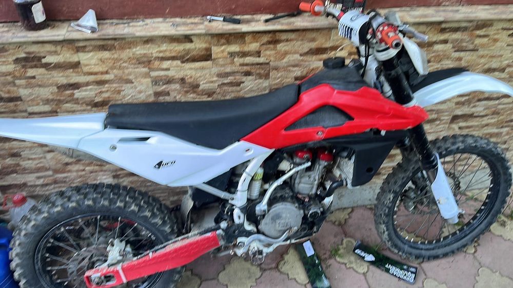 Vând Husqvarna te 310 injecție enduro