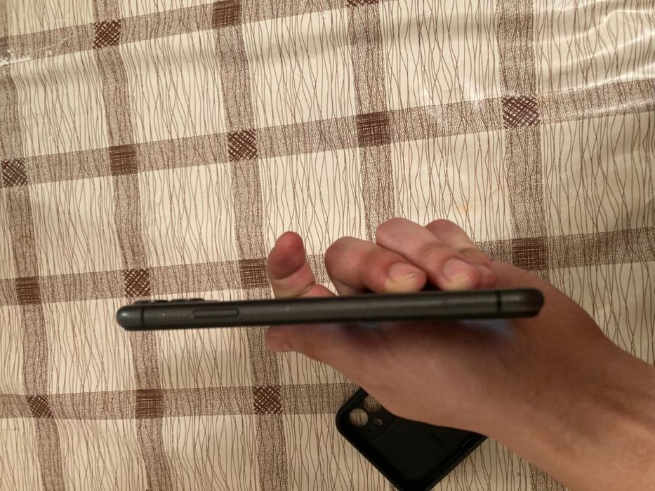 Айфон 11 сатылады