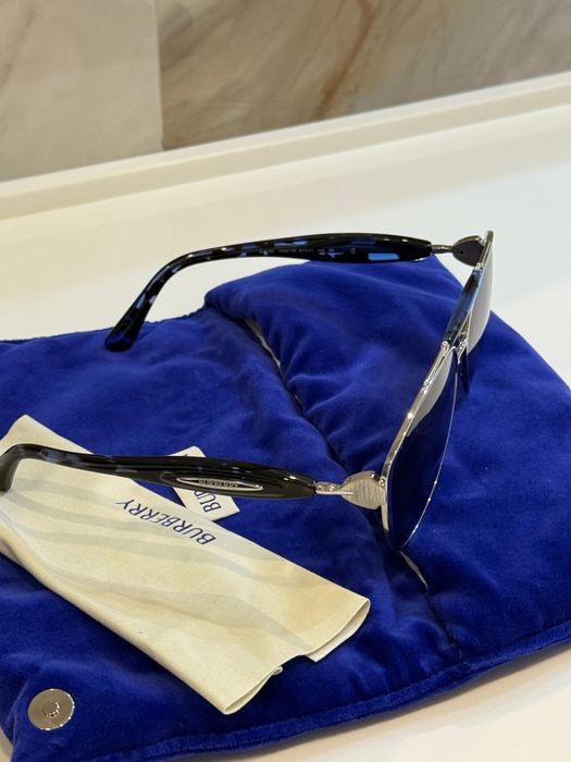 Новые очки Burberry