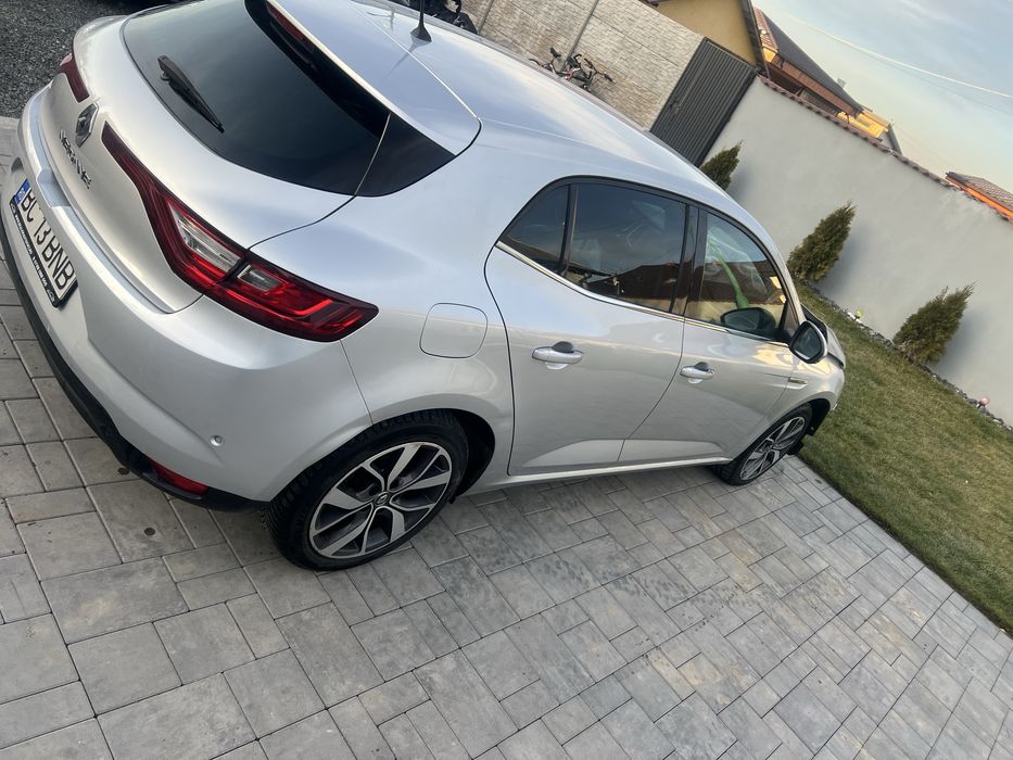 Renault megane 4 1.5dci automat usor avariat