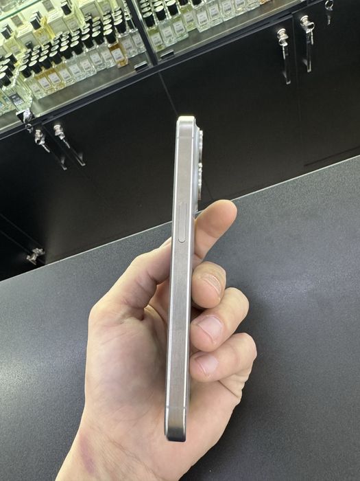 Iphone 15 pro 128 gb Natural