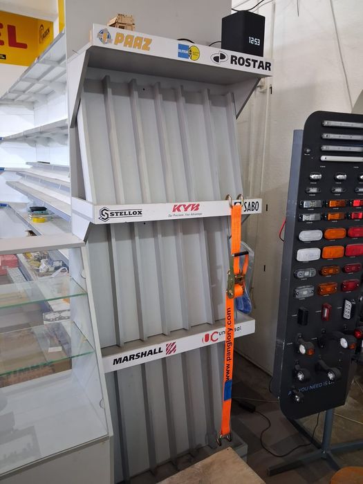 Продам ветрины разные