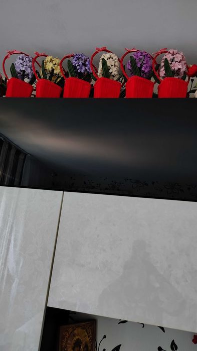 Ghivece decorative din sârmă plușată ,zambile!
